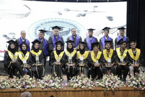 آئین دانش آموختگی دانشجویان ورودی سال ۱۴۰۰ در دانشکدگان کشاورزی و منابع طبیعی