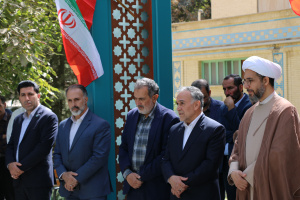 دفاع مقدس را به نسل جوان، بدون تحریف معرفی کنیم