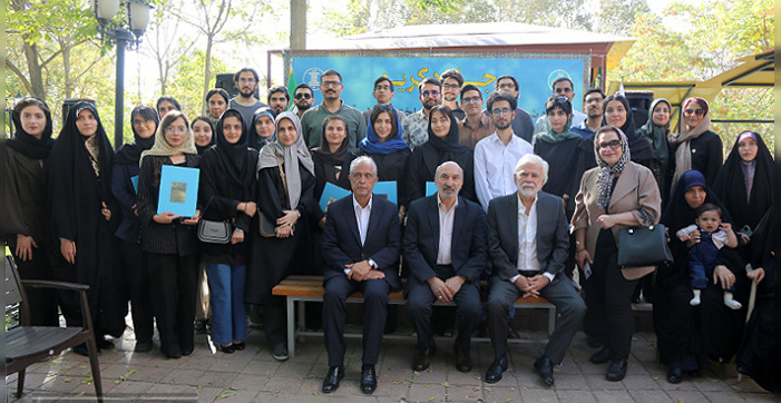 درخشش نخبگان دانشکدگان کشاورزی و منابع طبیعی در دومین آئین اهدای «جایزه کریم» / تاکید رئیس دانشگاه تهران بر حمایت از نخبگان و بهبود زیست دانشجویی با پشتوانه خیرین