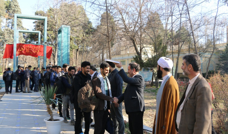 بدرقه کاروان راهیان نور پردیس برگزارشد