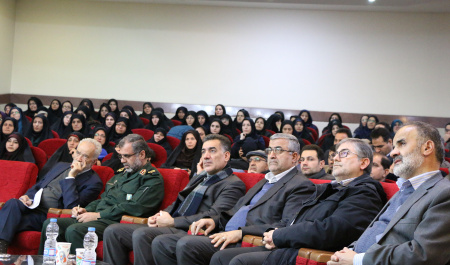 همایش روشنگری و گرامیداشت چهل سالگی بسیج در پردیس برگزارشد